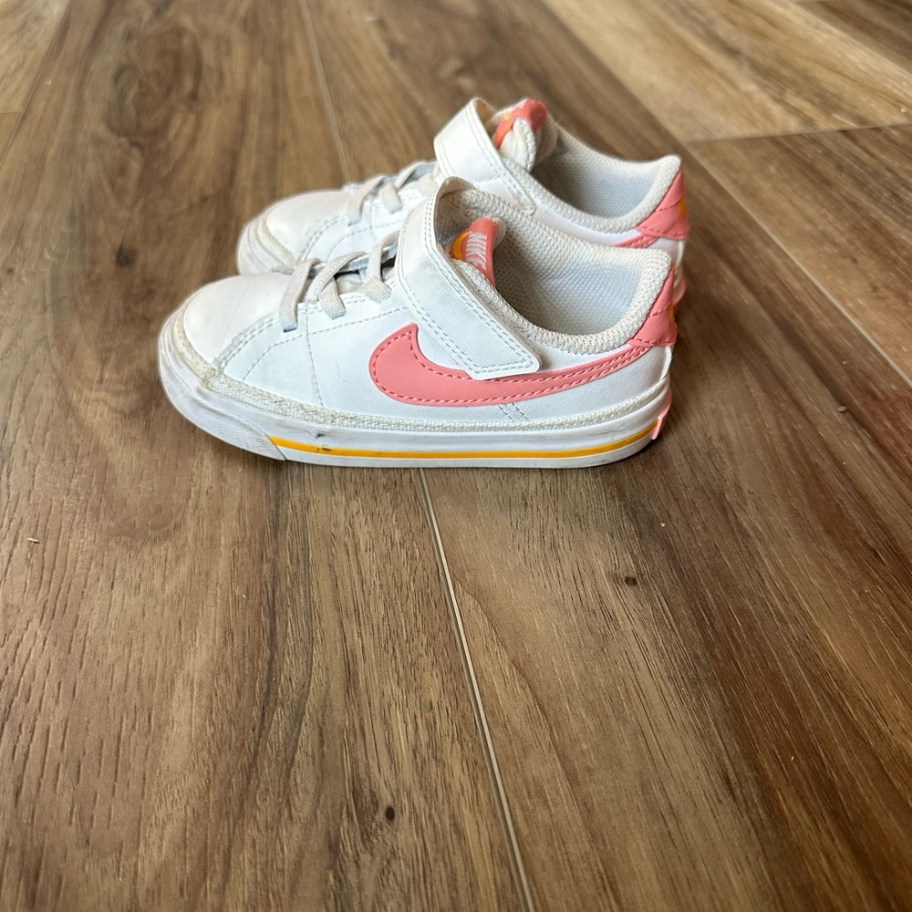 Kids Nike White and Pink Sneakers